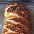 TRENZA RELLENA DE PIZZA