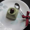 PANNACOTTA DE TÉ MATCHA CON BOMBÓN DE CHOCOLATE[...]
