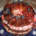 ESPIRAL DE TRUFA Y NATA CON SIROPE DE FRESA Y[...]
