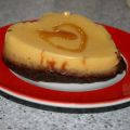 Corazón de Brownie con Cuajada de Mango.