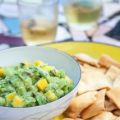 Guacamole de mango y tomatillo