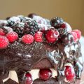 Black forest o tarta de chocolate con frutas[...]
