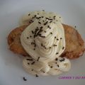 MOUSSE DE CHOCOLATE BLANCO SOBRE TORRIJAS DE[...]