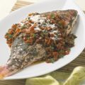 Huachinango estilo cancato con chorizo y salsa[...]