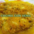 Merluza en salsa amarilla, con zanahoria, en[...]
