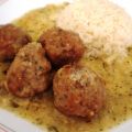 Albóndigas en salsa de almendras