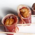BUÑUELINOS de TOMATE con JAMÓN IBÈRICO de[...]