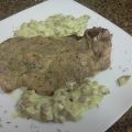 CHULETAS EN SALSA DE CHAMPIÑON CON TROCITOS DE[...]