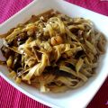 Tallarines chinos con salsa de soja