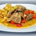 Estofado de carne de cerdo con patatas y[...]
