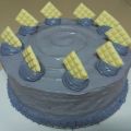 Tarta morada (bizcocho genovés y crema de nubes)