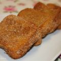 Torrijas de leche y azúcar