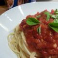 Pasta con tomate y chipotle