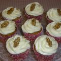 Cupcakes de plátano, piña y coco, con nueces[...]