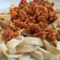 PASTA FRESCA CASERA CON CARNE PICADA Y TOMATE.-[...]