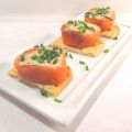 Rollitos de salmón con crema de avellanas