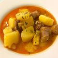 Patatas a la riojana con salchichas