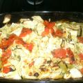 Verduras sobre fondo de patatas