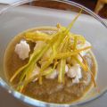 Crema de alcachofas y garbanzos con queso fresco
