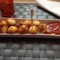 HUEVOS DE CODORNIZ EN TEMPURA CON SALSA BRAVA