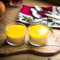 Panna cotta de turrón y gelatina de naranja