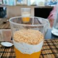 Vaso de mango con yogur y chía