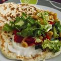 Ensalada de garbanzos en pan de pita casero