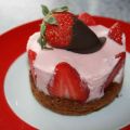 Tarta de Mousse de Fresas (Sin Lactosa).