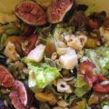 Ensalada de ciruelas e higos con parmesano y[...]