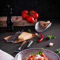 Albóndigas de ricotta con salsa de tomate y[...]