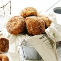 Popovers con azúcar y canela