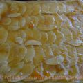 Tarta de hojaldre con crema pastelera y manzana