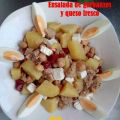Ensalada de garbanzos y queso fresco