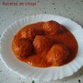 ALBONDIGAS DE CERDO Y TERNERA CON TOMATE