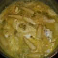 Merluza en salsa con guisantes y esparragos
