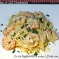 Pasta Tagliatelle en salsa Alfredo con gambas