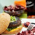 Ensalada de remolacha y atún, con hamburguesa[...]