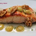 Salmón con uva y nueces