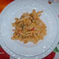 PASTA CON ZUCCHINE E POMODORINI
