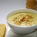 Crema de calabacín blanco con almendras y queso[...]