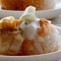 POLLO ESPECIADO CON ARROZ BLANCO Y SALSA DE[...]
