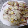 Tostadas de jamón ibérico con huevos de[...]