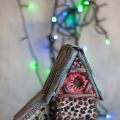 CASITA  EMPEDRADA (CASITA DE GALLETA)