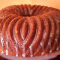 BUND CAKE DE PIÑA COLADA con glaseado