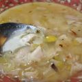 Sopa de pollo, receta de aprovechamiento del[...]