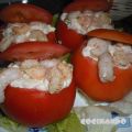 TOMATES RELLENOS DE ENSALADILLA