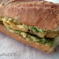 BOCADILLO DE TORTILLA Y AGUACATE