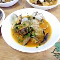  Receta: Almejas a la marinera con lechuga de[...]