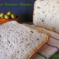 PAN CON ACEITUNAS ALIÑADAS en panificadora