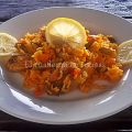 Arroz con conejo y verduras.
